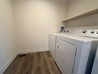 Photo 4 of 8 of home located at 260 Red Oak Drive Coopersville, MI 49404