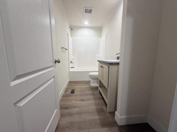 2026 Clayton 81TP024523A Mobile Home