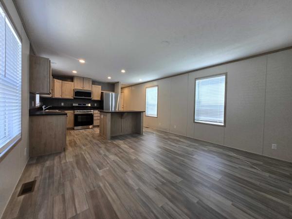 2025 Clayton-Wakarusa Mobile Home