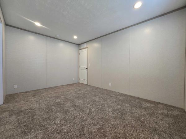 2025 Clayton-Wakarusa Mobile Home