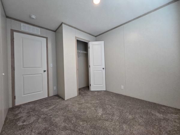 2025 Clayton-Wakarusa Mobile Home