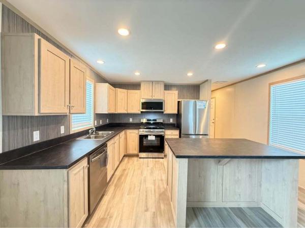 2025 Clayton-Wakarusa Mobile Home