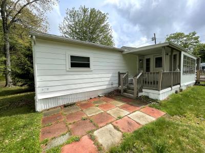Photo 5 of 19 of home located at 8 Farmwood Drive Nashua, NH 03062