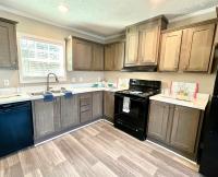 2021 Clayton Homes Inc Community Series Mobile Home