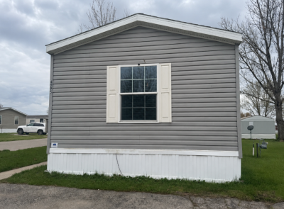 Mobile Home at 4095 Geranium Lane #712 Traverse City, MI 49685