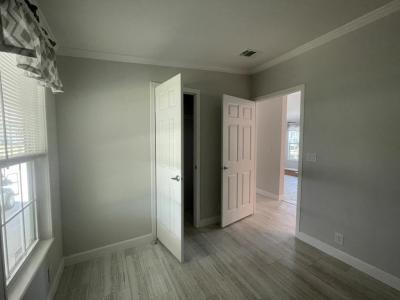 Photo 5 of 20 of home located at 101 Lisa Dr. Mount Dora, FL 32757