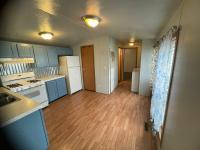 2000 MHE Mobile Home