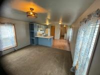 2000 MHE Mobile Home