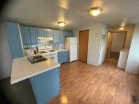 2000 MHE Mobile Home