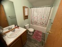 2000 MHE Mobile Home