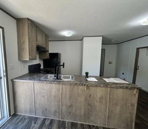 2019 22BRX16361AH19  Home