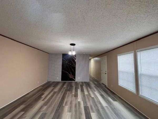 Photo 1 of 2 of home located at 2220 Dunkelburg Rd Lot#268 Fort Wayne, IN 46819