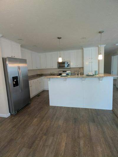Photo 4 of 8 of home located at 52520 Chestnut Ct. Chesterfield, MI 48051