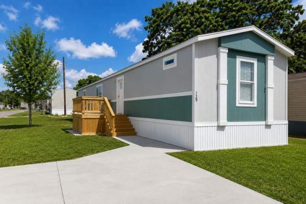Photo 1 of 2 of home located at 129 Ridge Way College Station, TX 77845