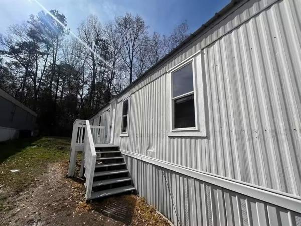 1 Clayton Mobile Home For Sale