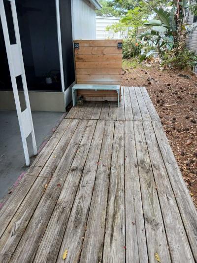 Photo 4 of 20 of home located at 9925 Ulmerton Rd., #264 Largo, FL 33771