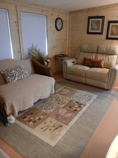 Photo 5 of 20 of home located at 9925 Ulmerton Rd., #264 Largo, FL 33771