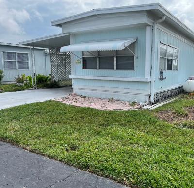 Mobile Home at 4518 Calm Harbor St. Bradenton, FL 34207