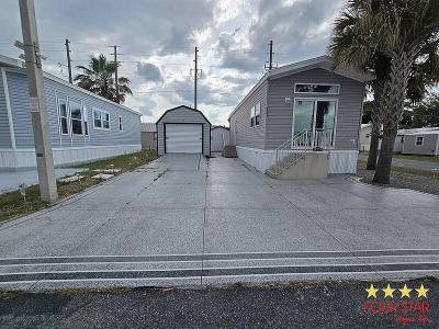 Mobile Home at 609 County Rd 466 Lady Lake, FL 32159