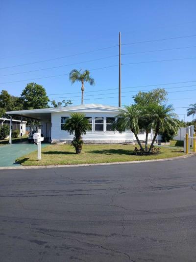 Photo 2 of 28 of home located at 435 16th Ave. S. E. Lot 581 Largo, FL 33771