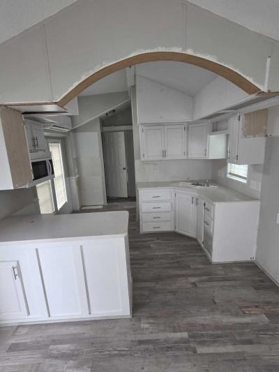 Photo 4 of 6 of home located at 5330 N. 16th #14 Omaha, NE 68110