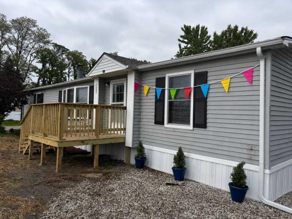 1984  Mobile Home For Sale