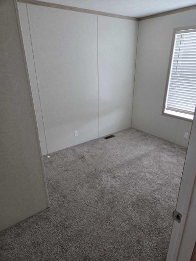 Photo 5 of 7 of home located at 5330 N. 16th #25 Omaha, NE 68110