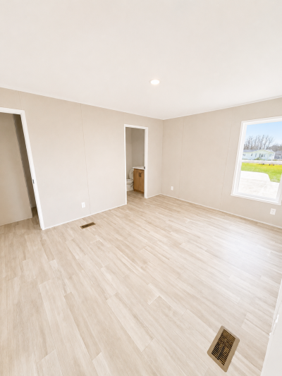 Photo 4 of 6 of home located at 833 E Duke St. #9 Vermillion, SD 57069