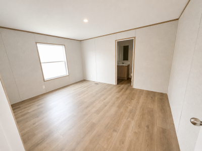 Photo 4 of 7 of home located at 833 E Duke St. #23 Vermillion, SD 57069