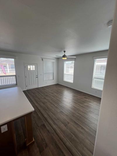 Photo 5 of 16 of home located at 3555 S. Pacific Hwy Medford, OR 97501
