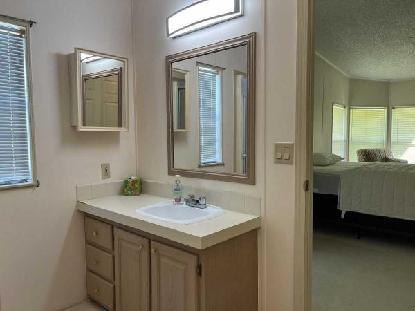 1992 Homes of Merit Lifestages Manufactured Home