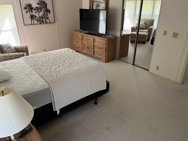 1992 Homes of Merit Lifestages Manufactured Home