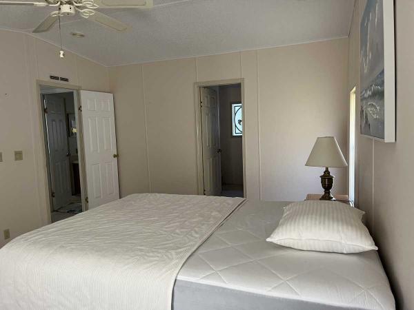1992 Homes of Merit Lifestages Manufactured Home