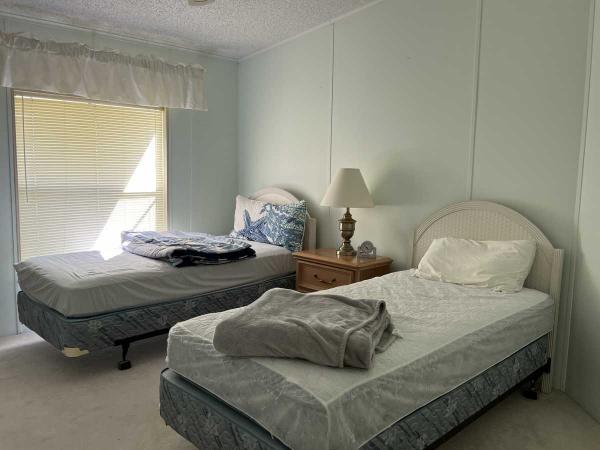 1992 Homes of Merit Lifestages Manufactured Home