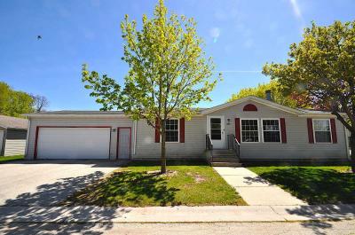 Mobile Home at 493 Golden Oak Ct. Sheboygan Falls, WI 53085