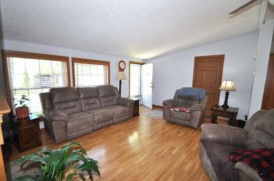 Photo 5 of 18 of home located at 493 Golden Oak Ct. Sheboygan Falls, WI 53085