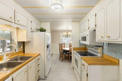 Photo 5 of 8 of home located at 1071 Donegan Rd Lot 965 Largo, FL 33771