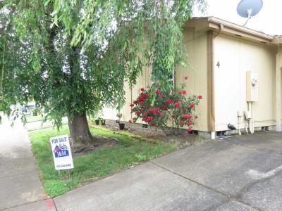 Mobile Home at 11105 Main St #4 Donald, OR 97020