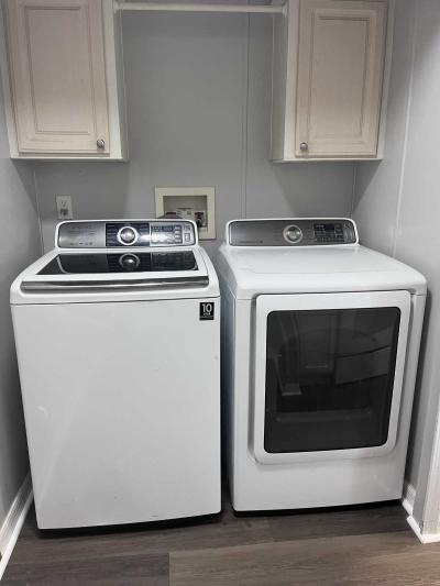 Photo 5 of 17 of home located at 649 Queen Palm Drive Davenport, FL 33837