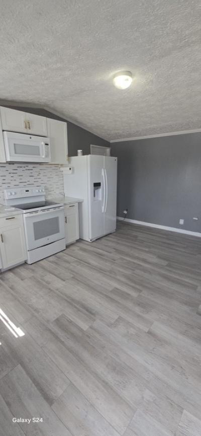 Photo 8 of 8 of home located at 496 SW 125th Terrace Davie, FL 33325