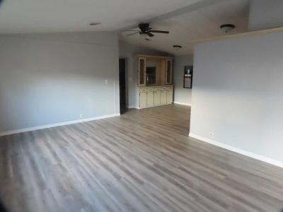 Photo 4 of 7 of home located at 1077 Quail Dr Deland, FL 32724
