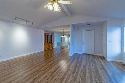 Photo 3 of 25 of home located at 8122 W. Flamingo Rd. Las Vegas, NV 89147