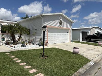 Photo 4 of 44 of home located at 7300 20th Street Lot 233 Vero Beach, FL 32966