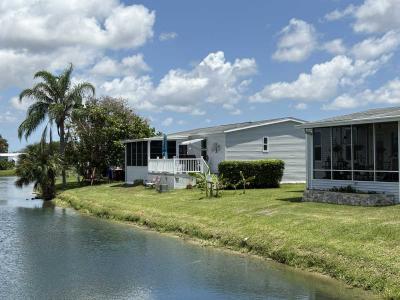 Photo 6 of 42 of home located at 7300 20th Street Lot 233 Vero Beach, FL 32966