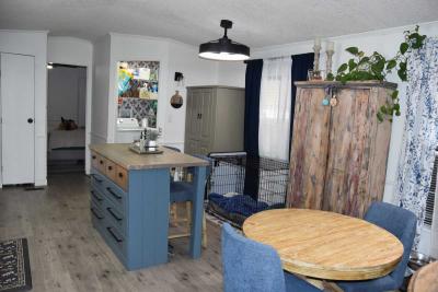Photo 4 of 42 of home located at 7112 Pan American Fwy. NE. Space 258 Albuquerque, NM 87109