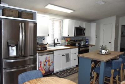 Photo 5 of 42 of home located at 7112 Pan American Fwy. NE. Space 258 Albuquerque, NM 87109