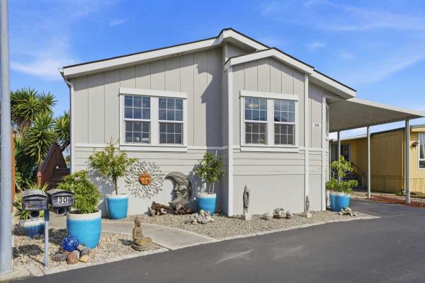 2006  Mobile Home For Sale