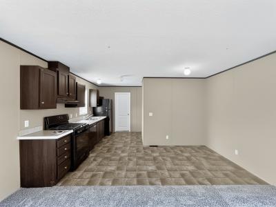 Photo 5 of 21 of home located at 48581 Pineview Drive Shelby Township, MI 48317