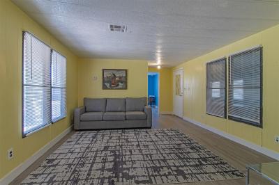 Photo 4 of 17 of home located at 2800 S. Lamb Blvd. Las Vegas, NV 89121