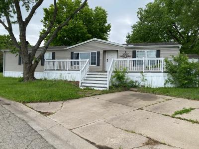 Photo 2 of 3 of home located at 317 SE Cottonwood St Topeka, KS 66609